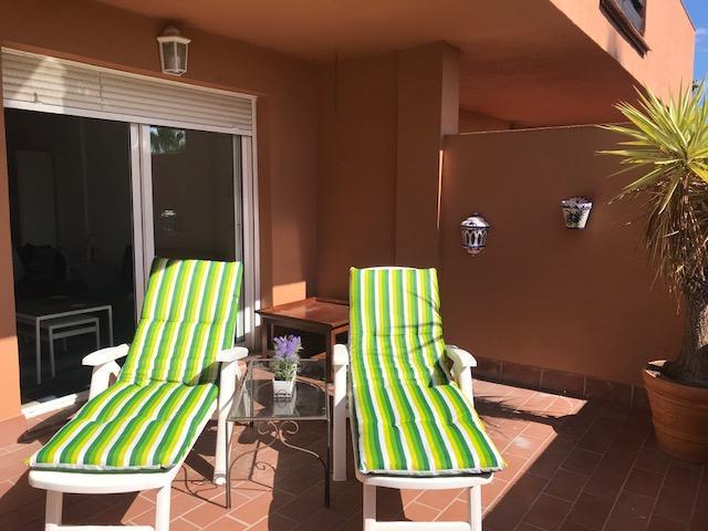 2236-Lovely Groundfloor With Pool View 카사레스 외부 사진
