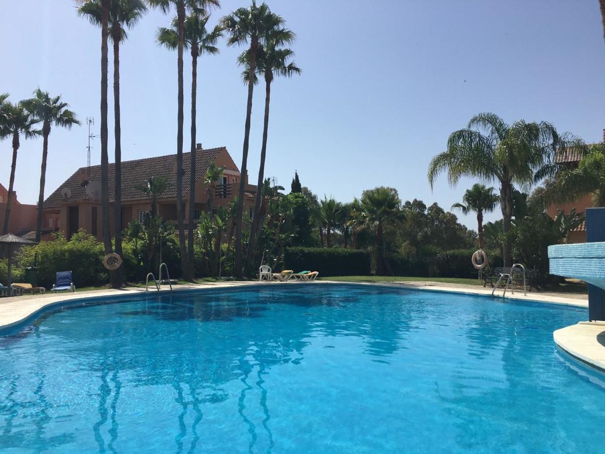 2236-Lovely Groundfloor With Pool View 카사레스 외부 사진