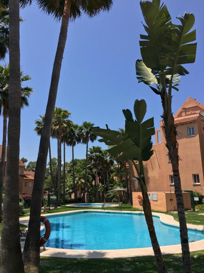 2236-Lovely Groundfloor With Pool View 카사레스 외부 사진