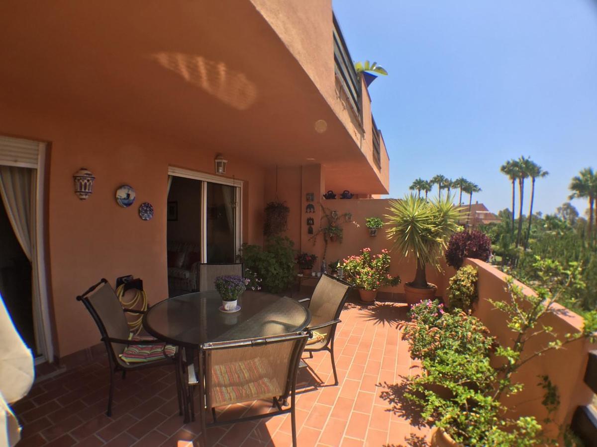 2236-Lovely Groundfloor With Pool View 카사레스 외부 사진